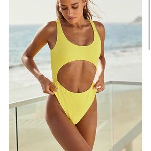 Never worn before Pacsun yellow bathing suit